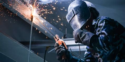 how much do sheet metal welders make|welder job salary.